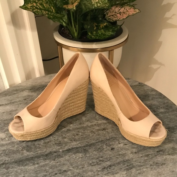 Vince Camuto light cream cork wedges - Picture 4 of 5